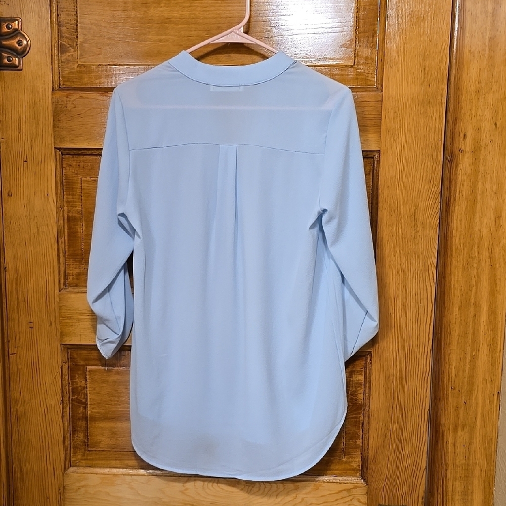 Entro Dusty Blue  Blouse  3/4 Cuffed Sleeves S - Picture 3 of 3